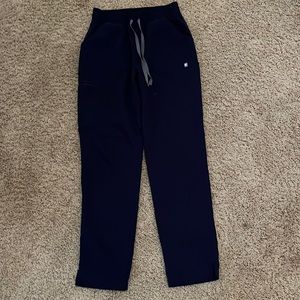 Figs Yola Skinny Scrub Pant high waisted